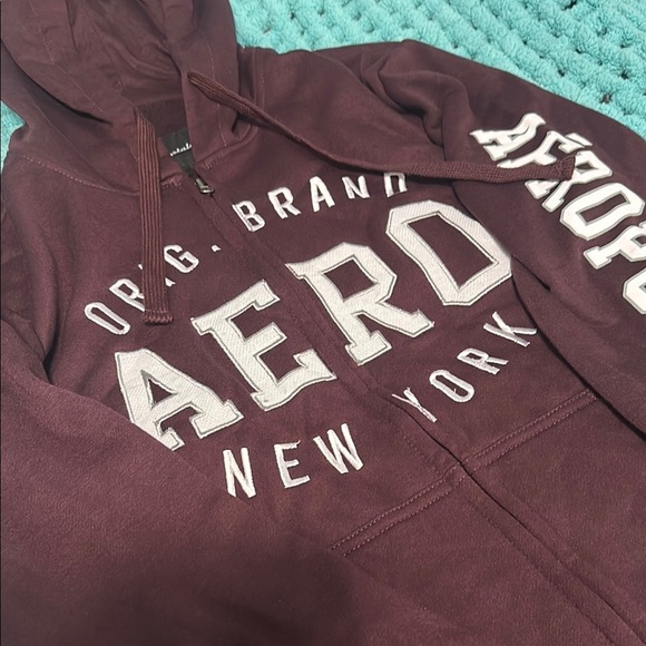 Aeropostale Jacket with Hood and Bold Logo - Picture 2 of 3